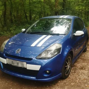 Renault Clio Gordini Sport. 1.5 DCI. Diesel. £20 Tax - Image 2
