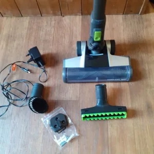 Vax blade ultra 24v cordless vacuum cleaner - Image 2