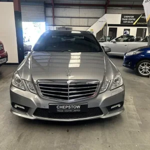 2010 Mercedes-Benz E-Class 3.5 CGI V6 BlueEfficiency Sport Saloon 4dr Petrol G-Tronic Euro 5 (292... - Image 6