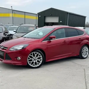 2013 Ford Focus 1.0T EcoBoost Zetec S Euro 5 (s/s) 5dr HATCHBACK Petrol Manual - Image 3