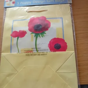 New pack of three gift bags - Image 2