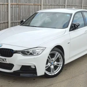 BMW 3 Series 2.0 320i M Sport Auto Euro 6 (s/s) 4dr Petrol Automatic - Image 3