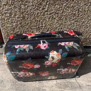 Suitcase - Image 3