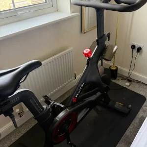 Peloton Bike - Excellent condition - Image 2