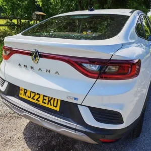 RENAULT ARKANA 1.6 Iconic E-TECH Hybrid 145 Auto 2022 - Image 2