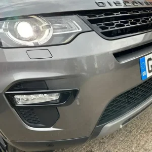 2018 Land Rover Discovery Sport 2.0 TD4 HSE Black Auto 4WD Euro 6 (s/s) 5dr ESTATE Diesel Automatic - Image 3