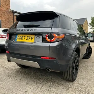 2018 Land Rover Discovery Sport 2.0 TD4 HSE Black Auto 4WD Euro 6 (s/s) 5dr ESTATE Diesel Automatic - Image 6