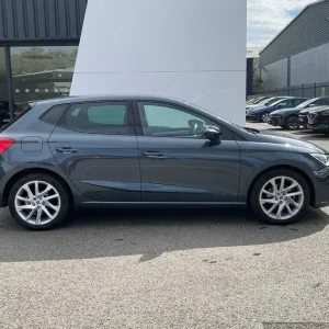 2022 SEAT Ibiza 1.0 TSI 110 FR 5dr Hatchback Petrol Manual - Image 4