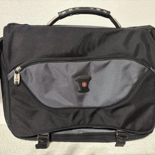 Swissgear Wenger 17" Messenger bag
