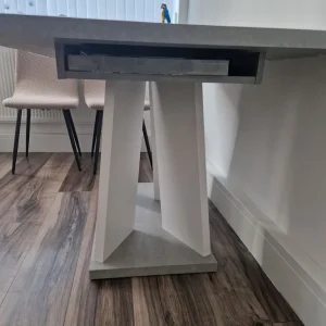 Dining table - Image 3