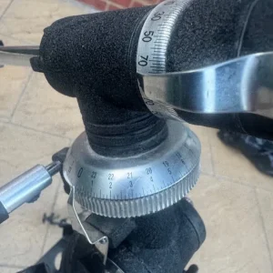 Tripod for cameras and telescopes - Image 3