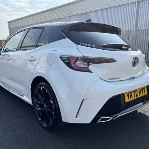 2022 Toyota Corolla 1.8 VVT-i Hybrid GR Sport 5dr CVT Automatic Hatchback Hybrid Automatic - Image 5