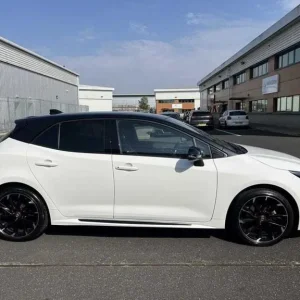 2022 Toyota Corolla 1.8 VVT-i Hybrid GR Sport 5dr CVT Automatic Hatchback Hybrid Automatic - Image 8