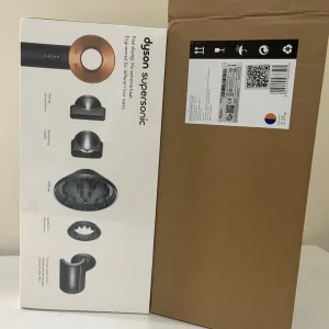 Dyson supersonic hairdryer brand new comes with box - Image 3