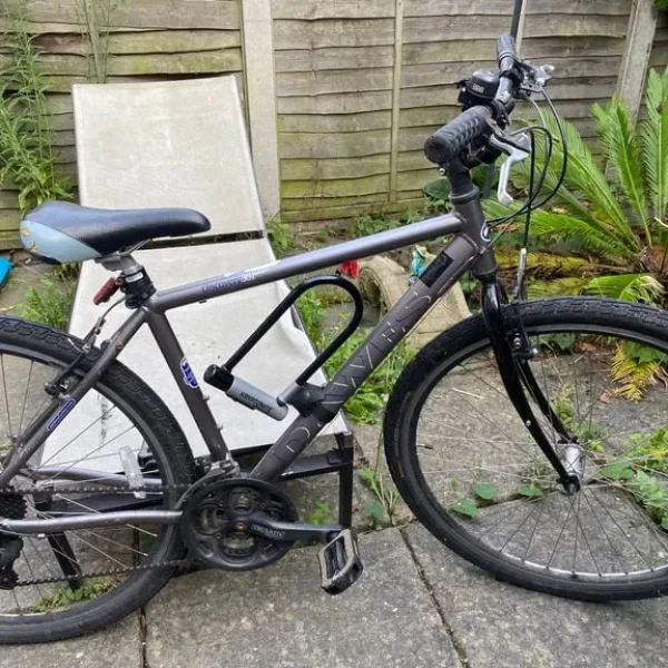 Dawes discovery 301 hybrid bike