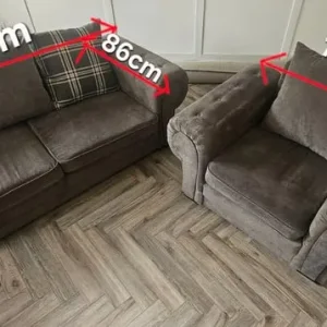 Grey 3 seater verona style sofa set with arm chair - Image 3