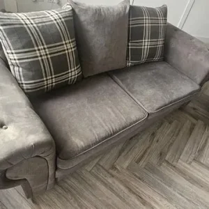 Grey 3 seater verona style sofa set with arm chair - Image 6