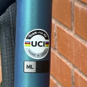 Giant Defy Advanced Pro 1 M/L Carbon Bike - Image 5