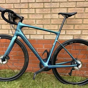 Giant Defy Advanced Pro 1 M/L Carbon Bike - Image 8