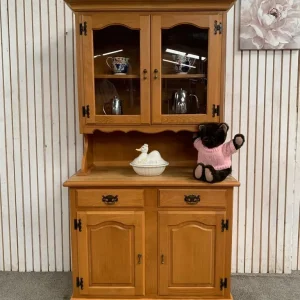 Farmhouse dresser, Pine Effect Farmhouse Dresser with 2 drawers and 4 doors. - Image 2