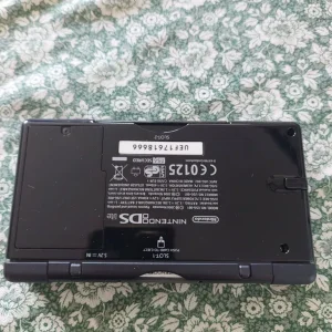 Nintendo DS Lite, Mario Kart DS + PES 6 - Image 3