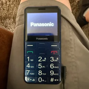 Panasonic KX-TU155 EXCN mobile phone brand New boxed SOS button, charger, ear piece easy 2 use - Image 3