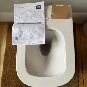 Grohe back to wall toilet - Image 4