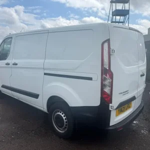2021 Ford Transit Custom 2.0 EcoBlue 105ps Low Roof Leader Van PANEL VAN Diesel Manual - Image 5