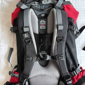 Deuter Backpack excellent condition - Image 2