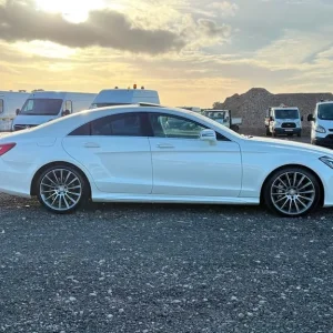 2014 Mercedes-Benz CLS 3.0 CLS350 V6 BlueTEC AMG Line Coupe 4dr Diesel G-Tronic+ Euro 6 (s/s) (25... - Image 8