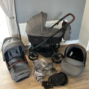 Venicci travel system