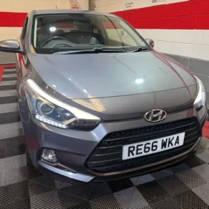 2016 Hyundai i20 1.4 CRDi Sport 3dr Coupe Diesel Manual - Image 2