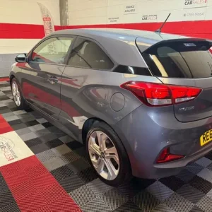 2016 Hyundai i20 1.4 CRDi Sport 3dr Coupe Diesel Manual - Image 4