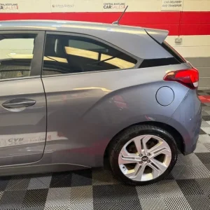 2016 Hyundai i20 1.4 CRDi Sport 3dr Coupe Diesel Manual - Image 8