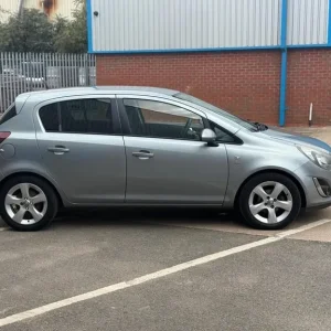 2013 Vauxhall Corsa 1.2 SXi 5-door hatchback petrol manual - Image 4