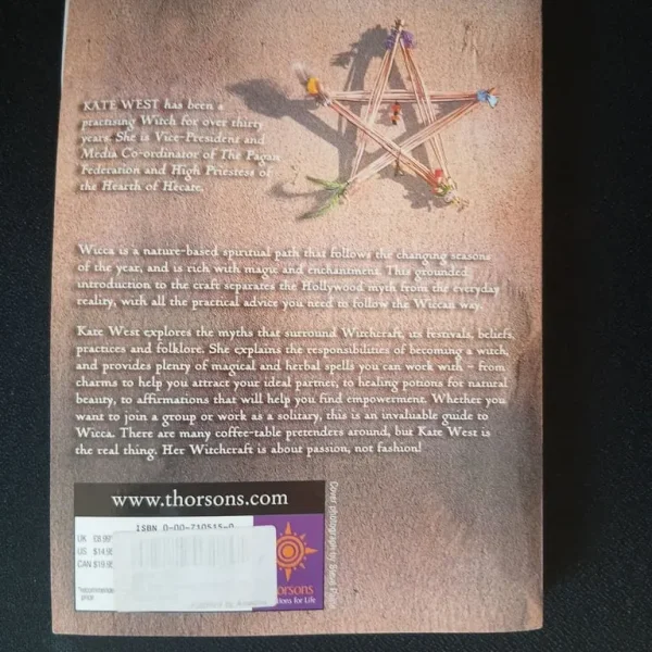 Real Witches' Handbook : The Definitive Handbook of Advanced Magical Techniques