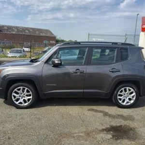 2016 Jeep Renegade 1.4 Multiair Longitude 5dr ESTATE Petrol Manual - Image 4