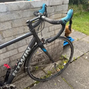 Btwin Triban 500 Size 54 Road Bike – Ready for a New Home 🚴‍♂️ - Image 5