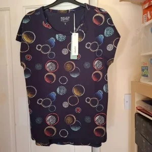 Esprit ladies navy scoop nexk top size S - Image 2