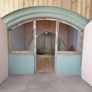 Artist studio / retail gallery - Image 2