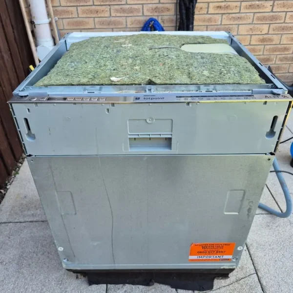 Hotpoint integrated dishwasher