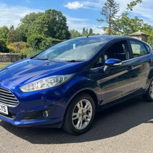 2014 Ford Fiesta 1.25 Zetec Euro 5 5dr HATCHBACK Petrol Manual - Image 3