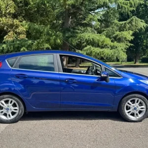 2014 Ford Fiesta 1.25 Zetec Euro 5 5dr HATCHBACK Petrol Manual - Image 8