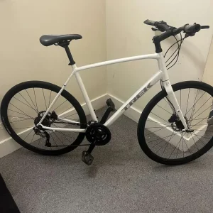 Trek FX3 Road bike - Image 2