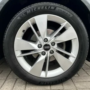 2022 Audi Q2 35 TFSI S Line 5dr SUV Petrol Manual - Image 5