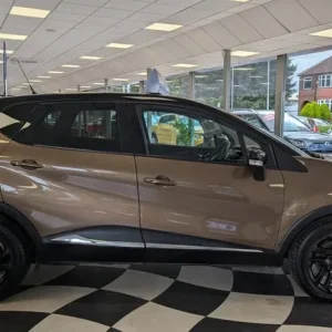 2016 Renault Captur 1.5 dCi 110 Iconic Nav 5dr MANUAL DIESEL 62000 MILES HATCHBACK Diesel Manual - Image 6