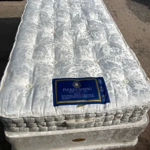Single bed and mattress - Image 4