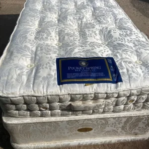 Single bed and mattress - Image 5