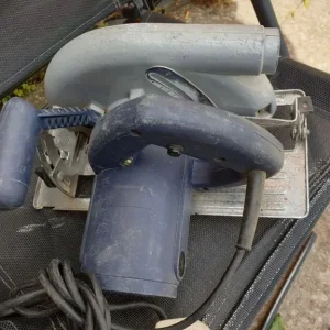 FKS-180 POWERFUL 240V CIRCULAR SAW IN GOOD WORKING ORDER WITH DECENT BLADE + CAN BE SEEN WORKING - Image 2