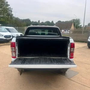 2017 Ford Ranger 3.2 TDCi Wildtrak Pickup Double Cab 4dr Diesel Auto 4WD Euro 5 (200 ps) Pick Up ... - Image 4